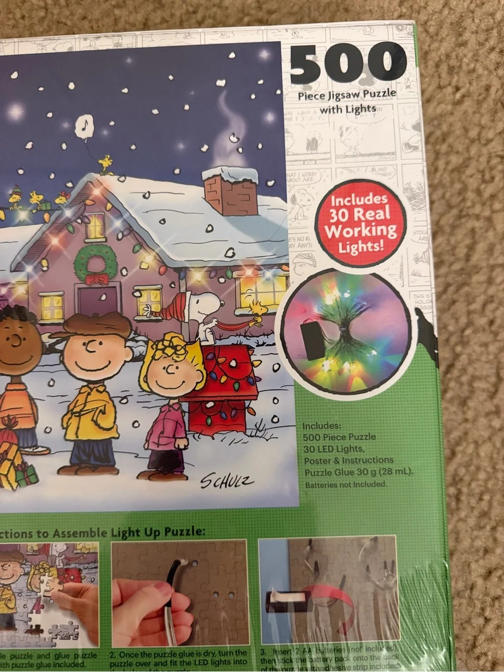 Brand New In Box Peanuts Charlie Brown Christmas Light Up 500-Piece Puzzle!